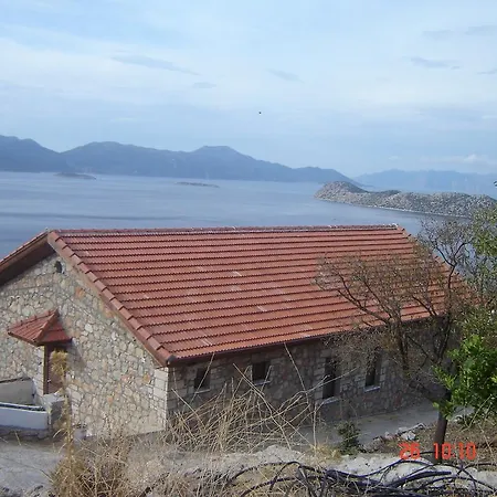 بيت للعطل Stone House *
